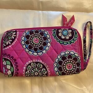 Retired Vera Bradley quilted zip-around wristlet wallet "Cupcakes Pink" pattern
